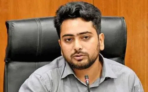 বিএনপির মহাসচিবের নিরপেক্ষ সরকারের দাবি আরেকটি এক–এগারো সরকার গঠনের ইঙ্গিত: নাহিদ ইসলাম