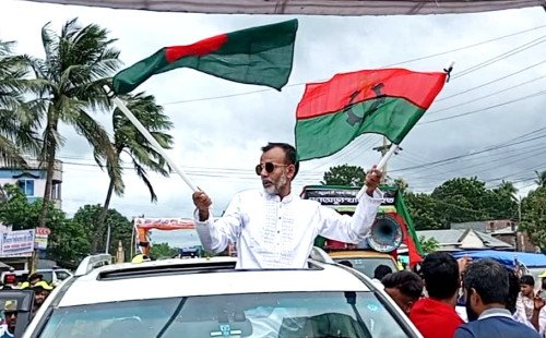 কুষ্টিয়ায় আবরার ফাহাদের কবর জিয়ারত শেষে রাষ্ট্রকাঠামো মেরামতের দাবিতে পদযাত্রা