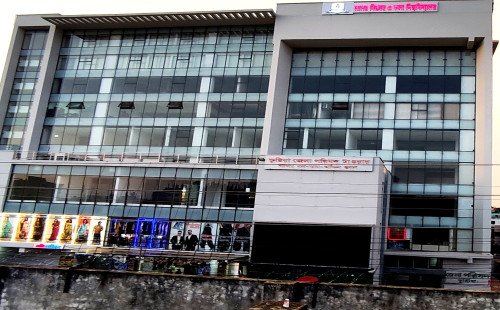 কুষ্টিয়ার স্বনামধন্য শিক্ষা প্রতিষ্ঠান লালন বিজ্ঞান ও কলা বিশ্ববিদ্যালয়