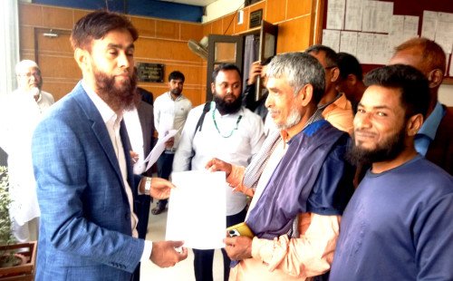 কুষ্টিয়ায় কৃষকের অধিকার ও উৎপাদন সুরক্ষায় ১২ দফা দাবিতে স্মারকলিপি প্রদান