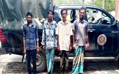 কুষ্টিয়ায় মাদকবিরোধী অভিযানে টাপেন্টাডল উদ্ধার, চারজন গ্রেফতার—মোবাইল কোর্টে দণ্ড