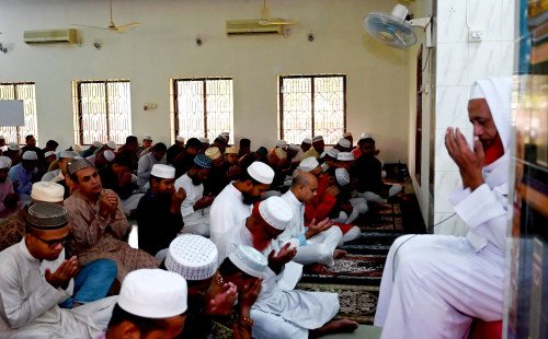 কুষ্টিয়া পুলিশ লাইন্স জামে মসজিদে পবিত্র ঈদ-উল-আযহার নামাজ আদায়