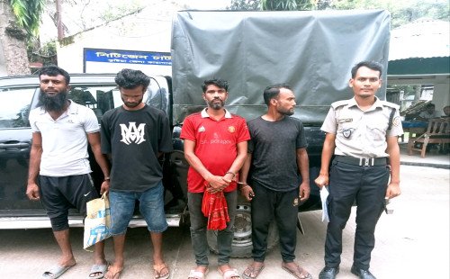 কুষ্টিয়ায় মাদকবিরোধী অভিযানে ৯ জন গ্রেপ্তার, ইয়াবা-টাপেন্টাডল-গাঁজা উদ্ধার