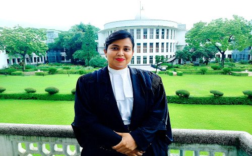 জেলা ক্রীড়া সংস্থা নয়, সরাসরি বাংলাদেশ ব্যাডমিন্টন ফেডারেশনে অ্যাডভোকেট রুপালী খাতুন
