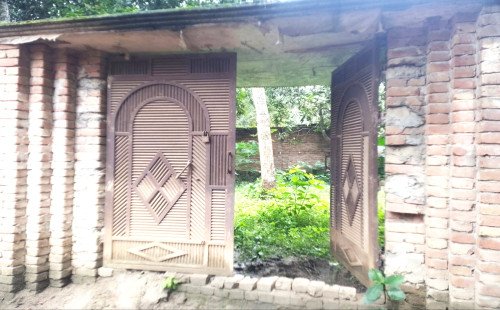 দৌলতপুরে প্রবাসীর বাড়িতে তালা ভেঙে চুরির অভিযোগ