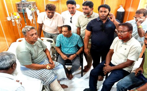 খোকসায় বিএনপি নেতা ও সম্ভাব্য মেয়র প্রার্থী নাফিজ আহমেদ খান রাজু গুলিবিদ্ধ