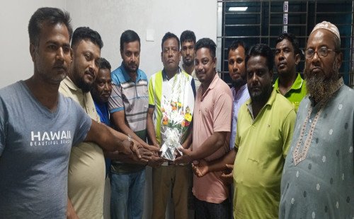 কুষ্টিয়া সদর উপজেলা শ্রমিক দলের ৭১ সদস্যের পূর্ণাঙ্গ কমিটি ঘোষণা