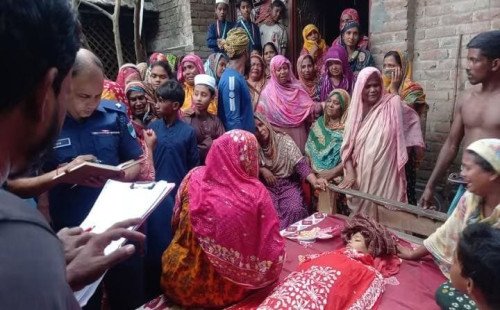 মুজিবনগরে ট্রাকের চাপায় প্রাণ গেল ১১ বছরের নাবিলের