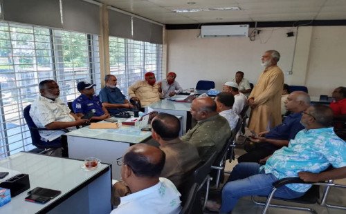 কুষ্টিয়ায় বাস মালিক-শ্রমিক নেতাদের সঙ্গে পুলিশের মতবিনিময়