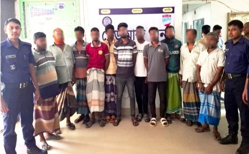 কুষ্টিয়ায় পুলিশের বিশেষ অভিযান, গ্রেপ্তার ২৫