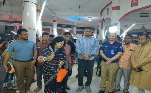 কুষ্টিয়ায় দুর্গোৎসবের নিরাপত্তা পর্যবেক্ষণে জেলা প্রশাসক ও পুলিশ সুপার